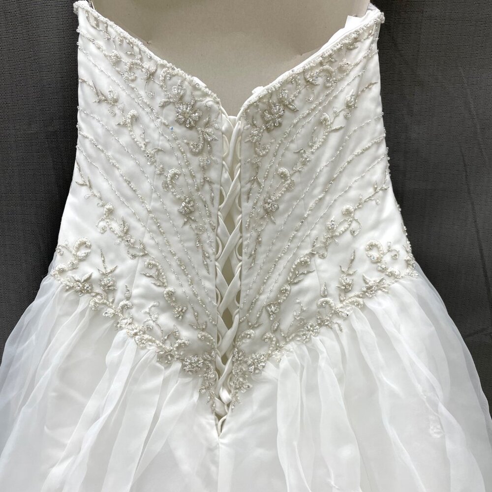 Maggie Sottero Plus Size Organza Ballgown Wedding Dress - Kleinfeld - Picture 5 of 14